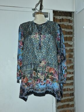 Johnny Was Floral Silk Tunic Size M Medium